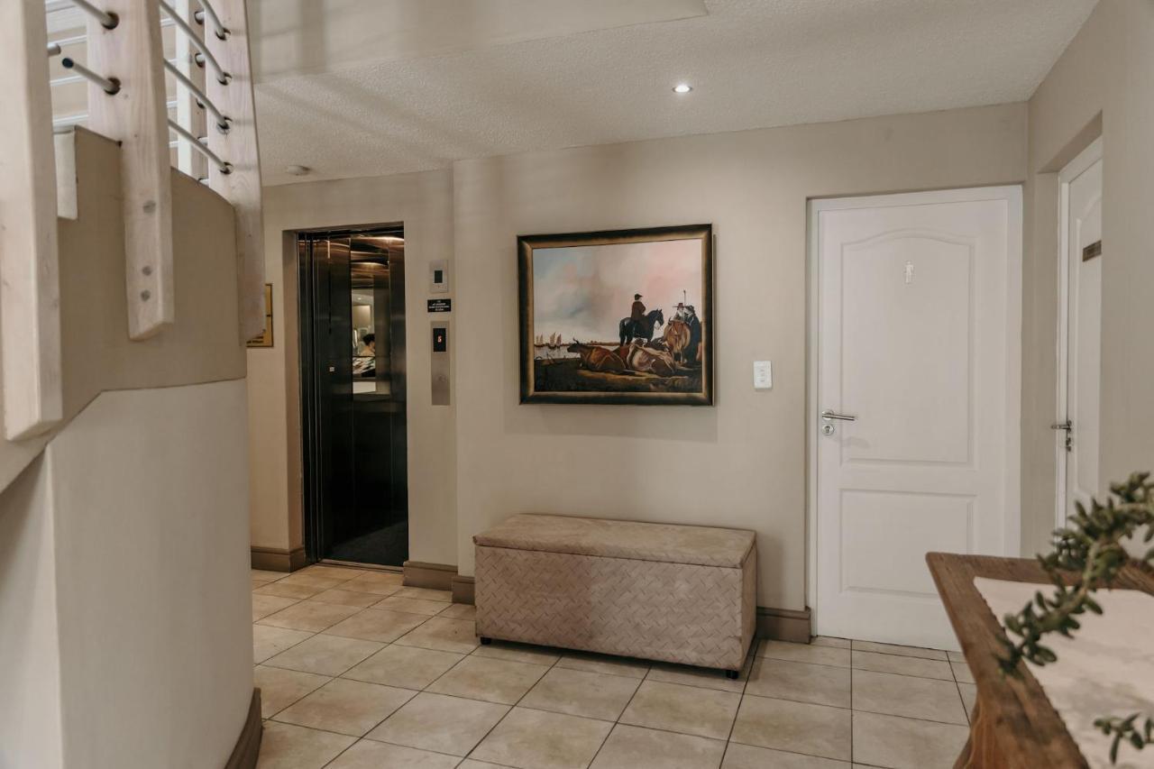 Artemis Hotel Swakopmund Exterior foto